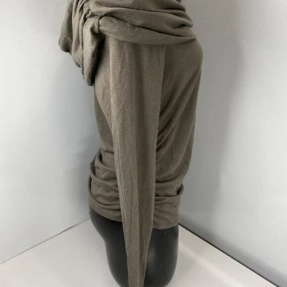 NEW REFORMATION Women Off Shoulder Shirt Olive Size L Florentina Stretch Top - Picture 8 of 9